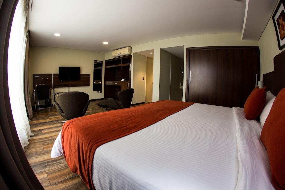 Howard Johnson La Canada Hotel & Suites Cordoba Exterior foto