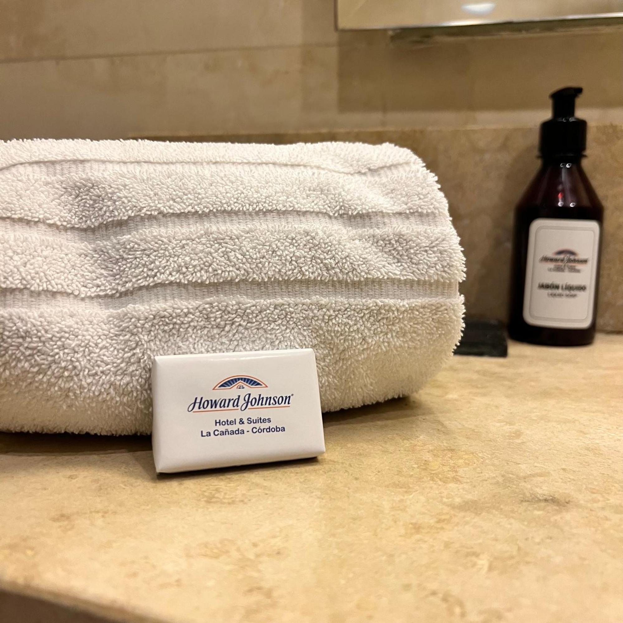 Howard Johnson La Canada Hotel & Suites Cordoba Exterior foto