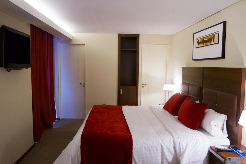Howard Johnson La Canada Hotel & Suites Cordoba Exterior foto